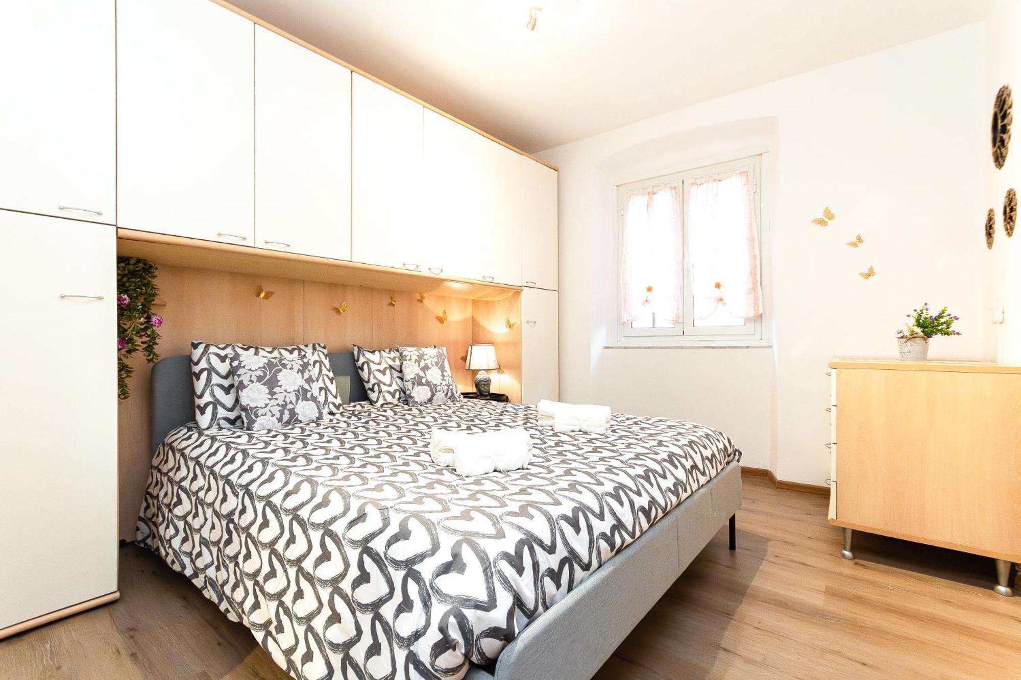 15 Min Centro E Stazione Ferroviaria Apartment Genoa Bagian luar foto